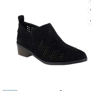 Bella Vita Ashlyn II Chop Out Booties (Women) 
Brand new
#3